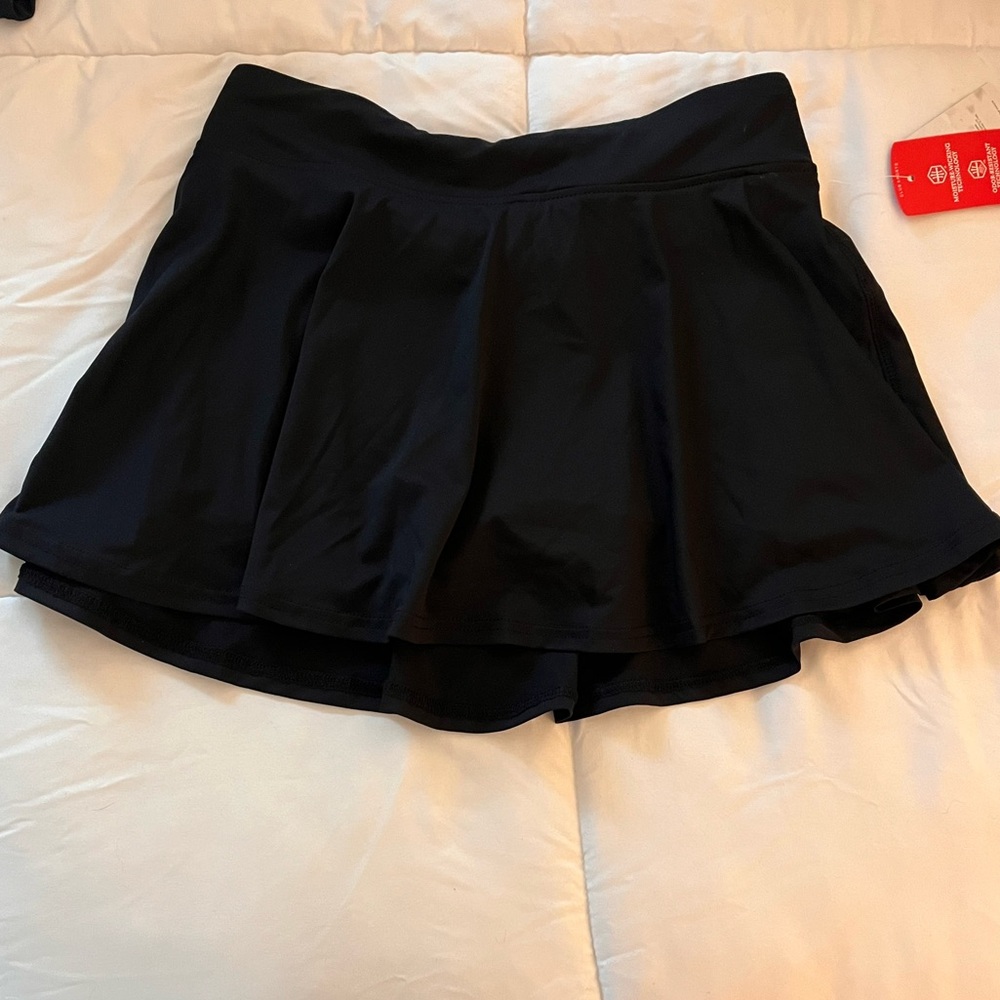Black BCG skort, size 12/14 girls, NWT